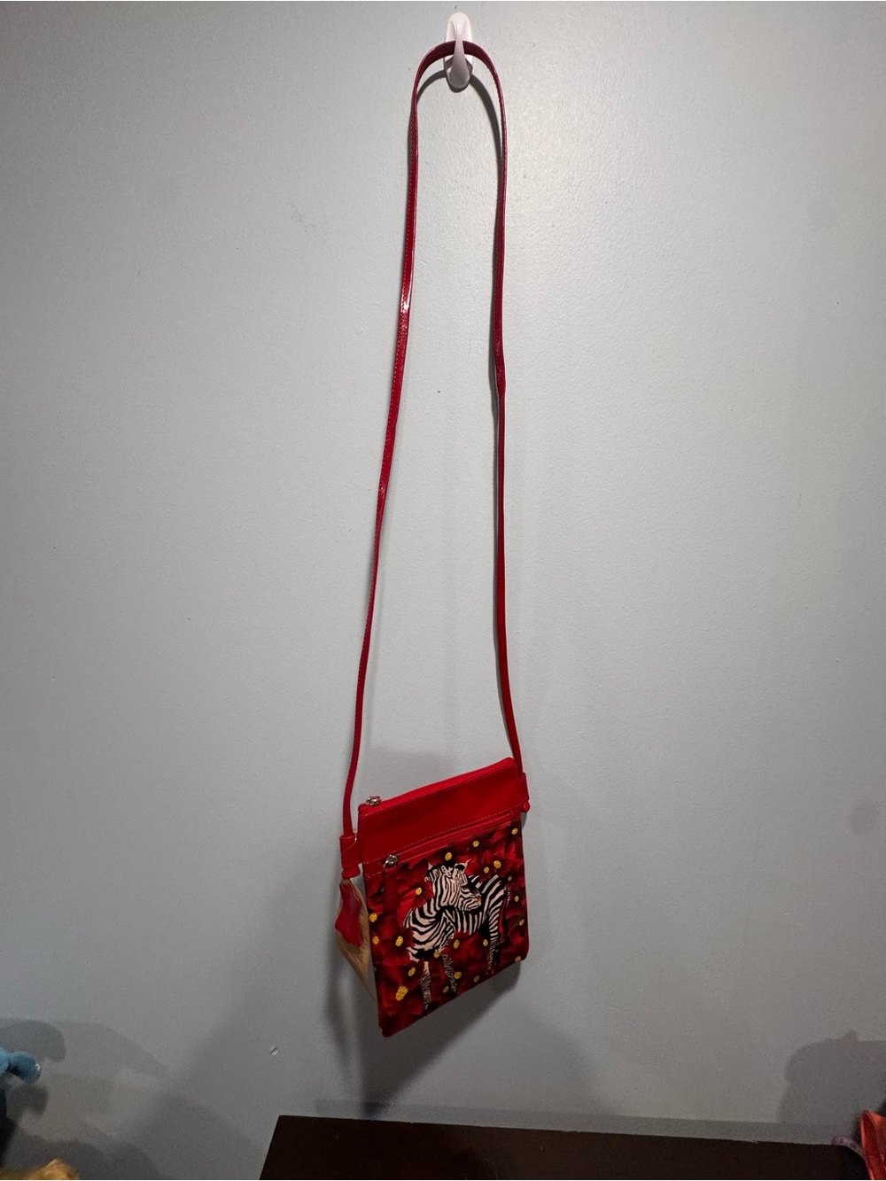Hand painted Red leather Crossbody Bag with zebra. - Picture 3 of 5